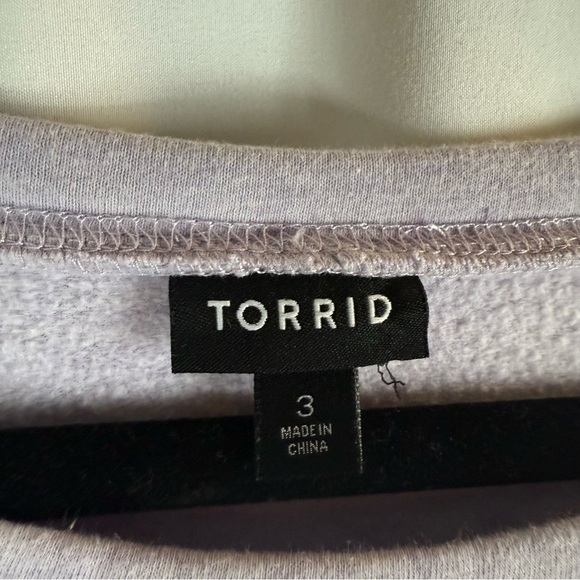 Torrid Drop Shoulder Sweatshirt - Crew Neck Soft Fleece
Mandala Purple Size:3 - Picture 7 of 13
